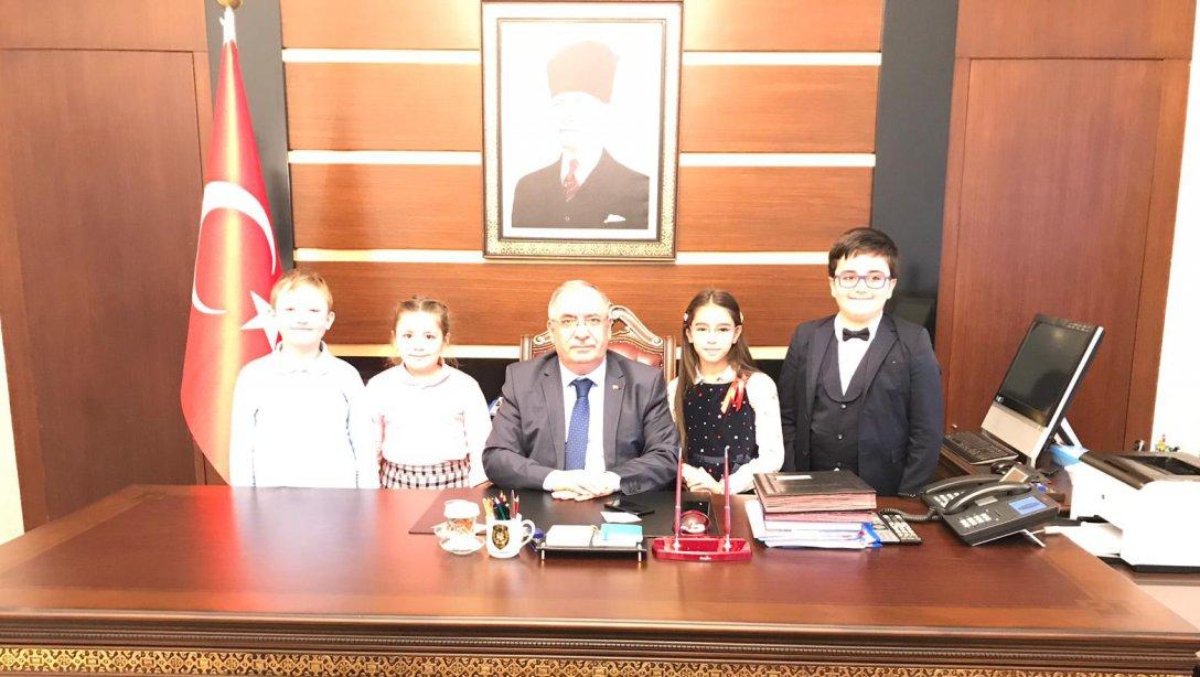 Şanlı Türk Bayrağım Projesi Kapsamında Sakarya Valiliğine Ziyaret