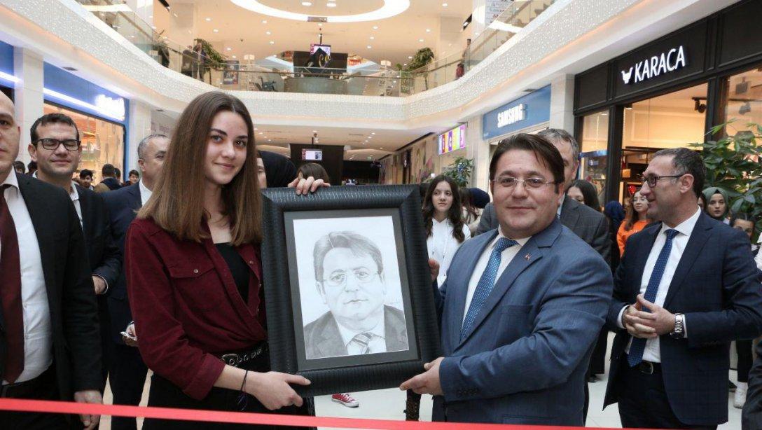 Atatürk Anadolu Lisesinden Resim Sergisi