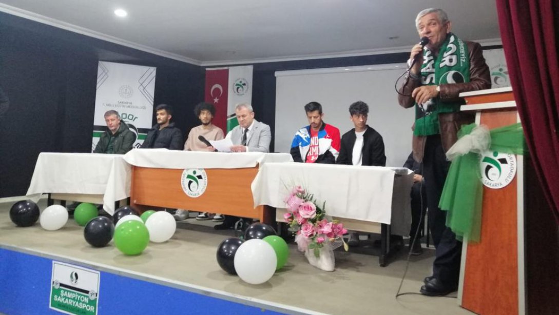 Aykut Yiğit Ortaokulu Öğrencileri Sakaryasporlu Futbolcularla Buluştu